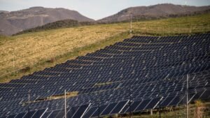 Come si ricicla un pannello solare e quanto è grande il mercato italiano dell'usato?