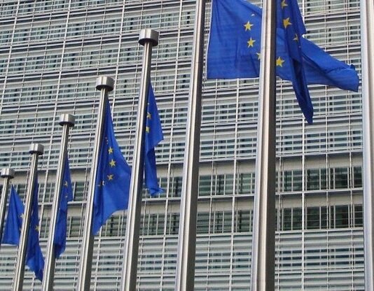 UE pubblica documento anche in formato "open" dopo le critiche di LibreOffice