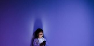 Social vietati agli under 16, l'Irlanda testa un portafoglio per la verifica dell'età