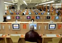 Dalla pubblicità online all’AI, così il web ha trasformato le persone in target (e ora rischia di implodere)