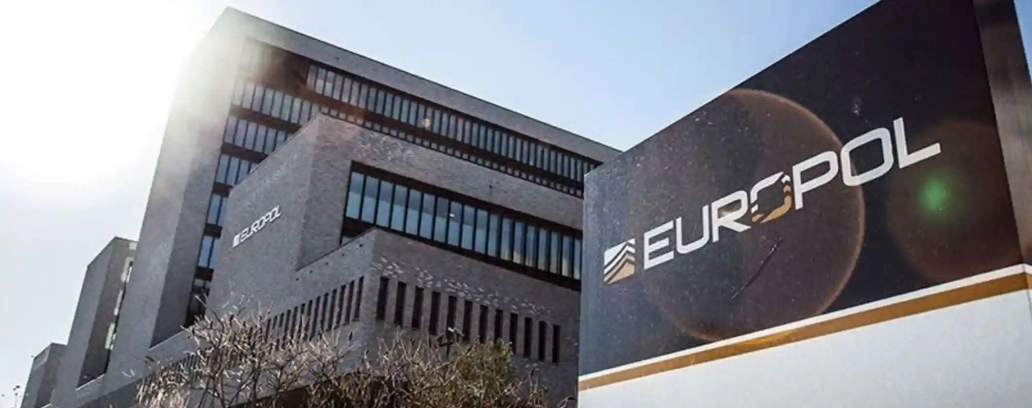 29 arresti e 27mila link oscurati nell'ultima operazione anti-pirateria dell'Europol 29 arresti e 27mila link oscurati nell'ultima operazione anti-pirateria dell'Europol